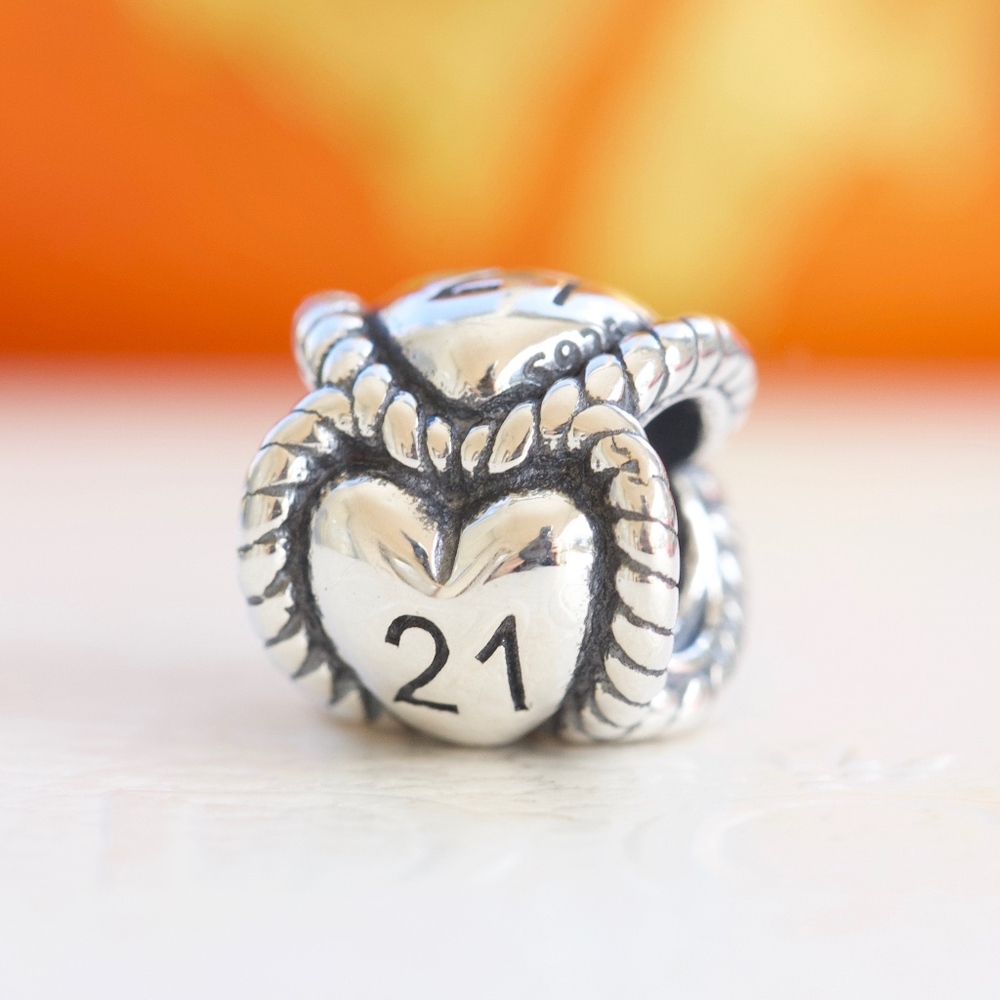 PANDORA 21st Birthday Milestone Charm 791048